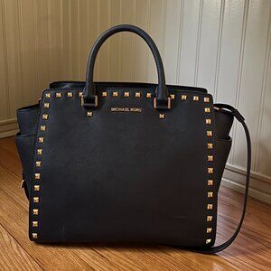 Large navy Michael Kors purse